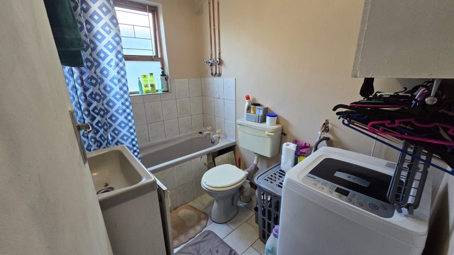 2 Bedroom Property for Sale in Belmont Park Western Cape